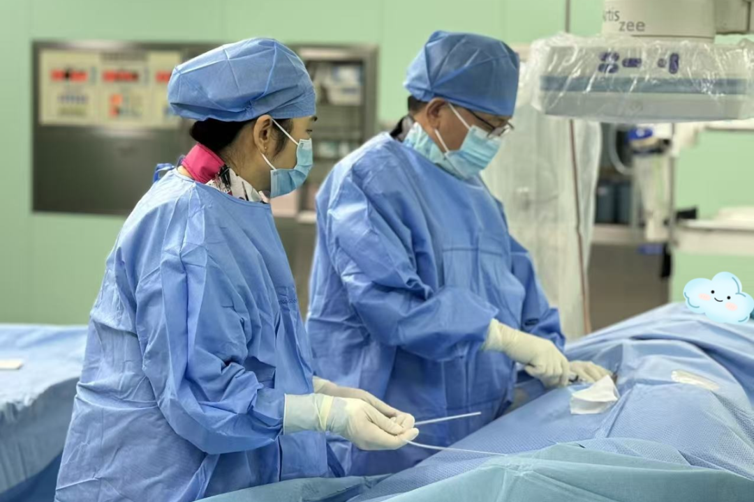 外籍男子突发急症，上海医大医院多学科协同成功“拆弹”